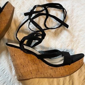 Guess lace up wedges size 8